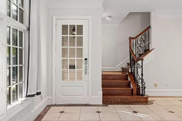 Dallas, TX 75204,2214 Worthington Street