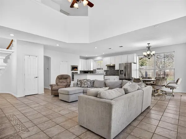 6404 Stone Creek Meadow Court, Fort Worth, TX 76137