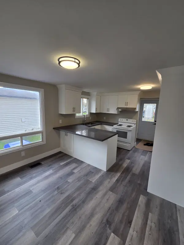 39 Royal Oak DR, Innisfil, ON L0L 1L0