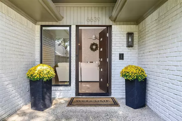 Dallas, TX 75248,6639 Clearhaven Circle