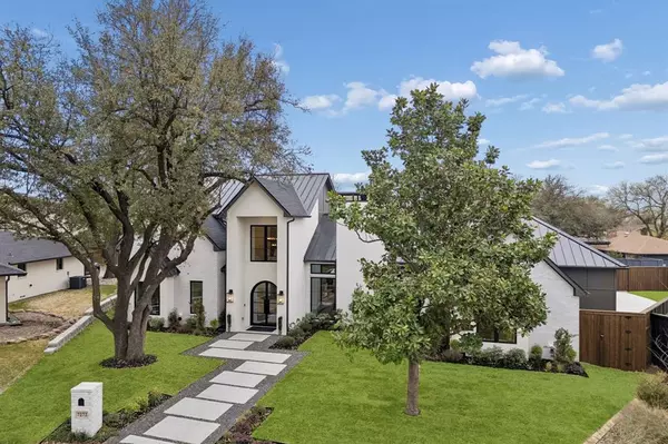 Dallas, TX 75248,7272 Tangleglen Place