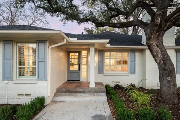 Dallas, TX 75230,5820 Royal Crest Drive