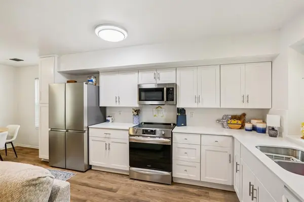 191 Black Forest Drive, Pottsboro, TX 75076