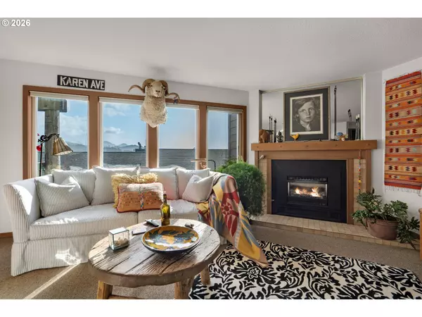 Cannon Beach, OR 97110,353 N BREAKER POINT DR #353