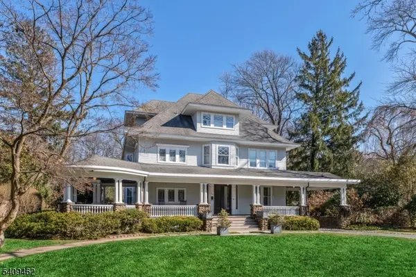 317 Prospect St, Ridgewood Village, NJ 07450