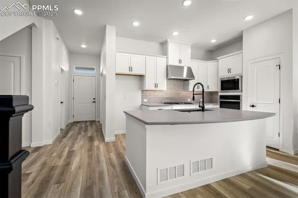 9256 Wolf Valley DR, Colorado Springs, CO 80924