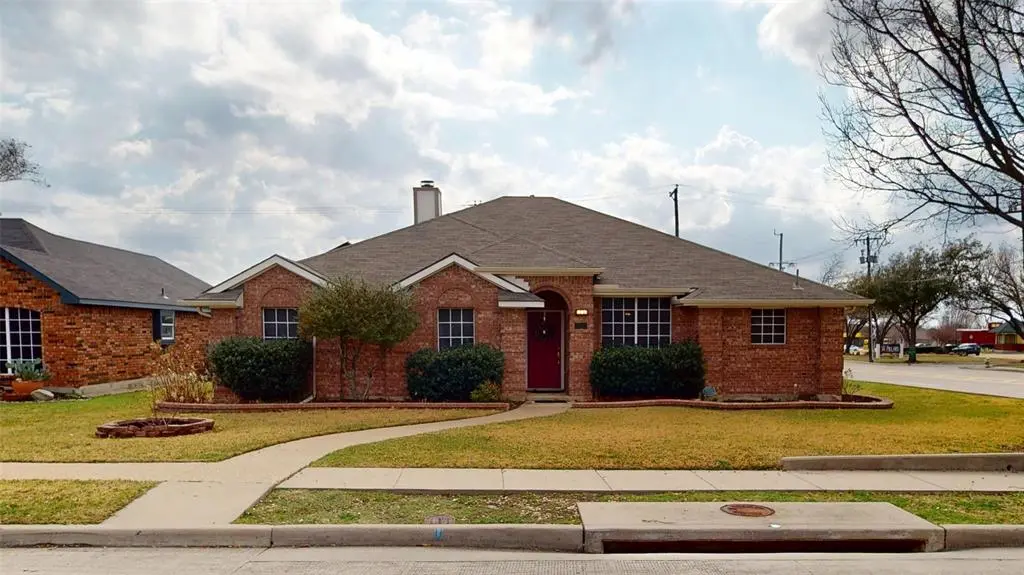 6901 Bluebell Drive, Rowlett, TX 75089
