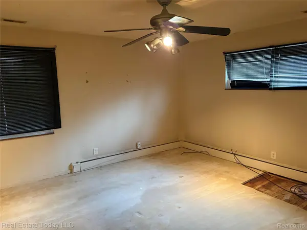 18319 McIntyre ST, Detroit, MI 48219