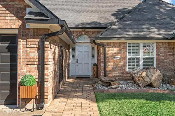 2200 Middle Creek Boulevard, Bossier City, LA 71111