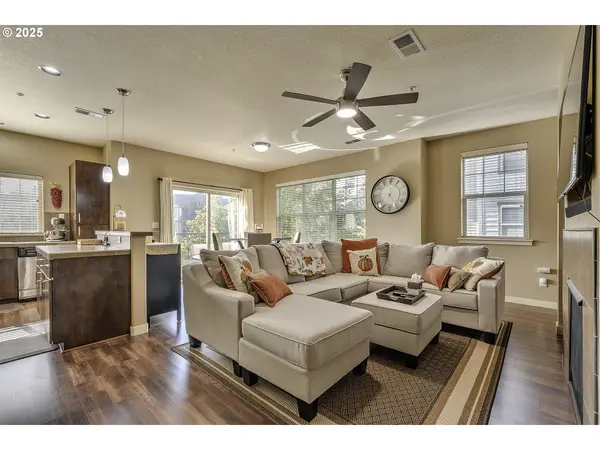 Hillsboro, OR 97006,7959 NE ROCKNE WAY