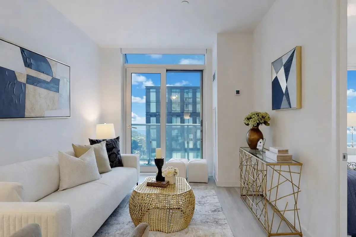 100 Dalhousie ST #3908, Toronto C08, ON M5B 0C7