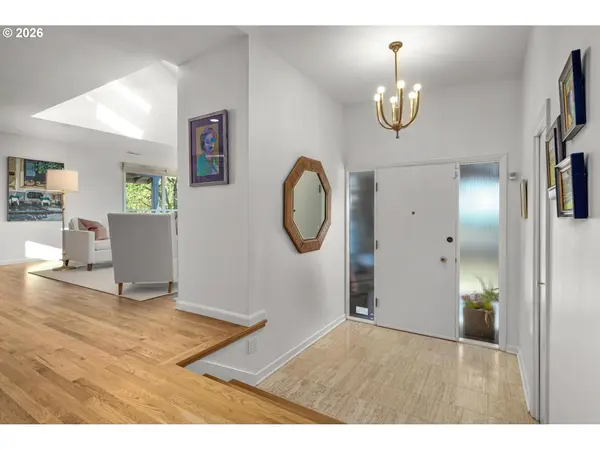 2631 SW SHERWOOD DR, Portland, OR 97201