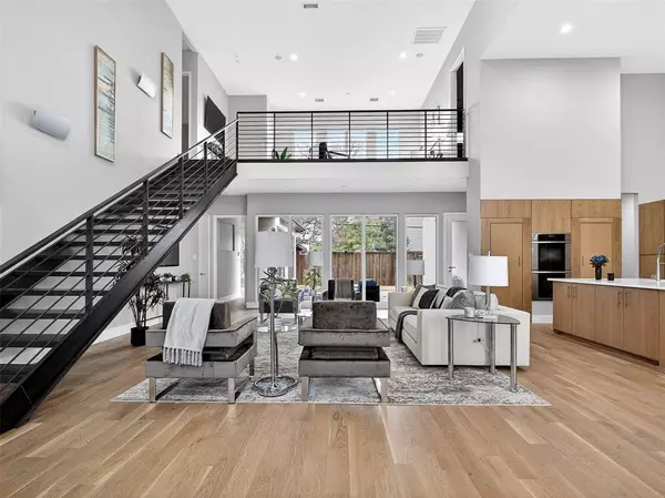 Dallas, TX 75230,5815 Boca Raton Drive