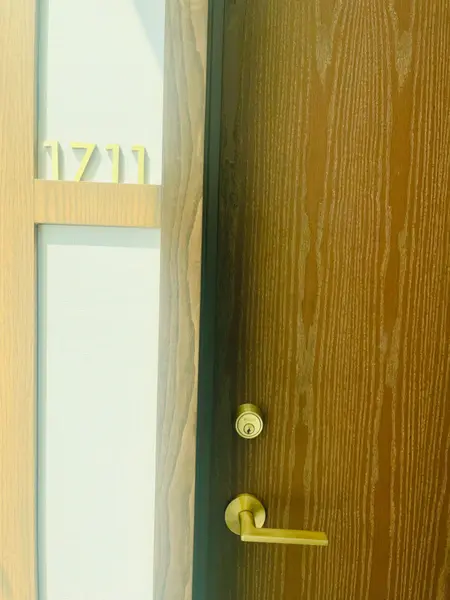 1000 Portage Pkwy #1711, Vaughan, ON L4K 0L1