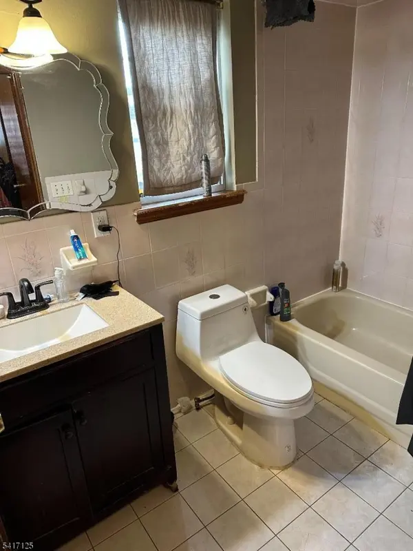 52 Stone, Newark City, NJ 07104