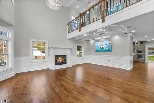 45 Dietrich Ln, North Haledon Boro, NJ 07508