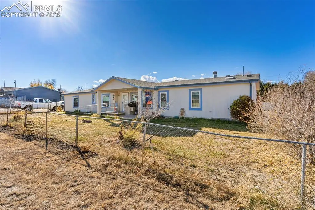 1621 Carltonia ST, Pueblo, CO 81006