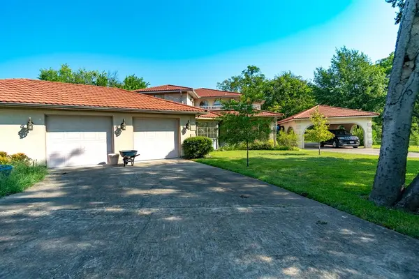 408 Rainey Street, Bonham, TX 75418