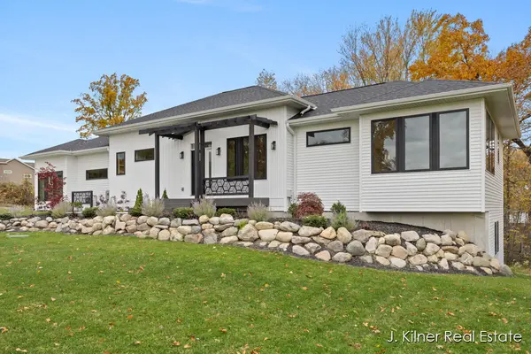 9465 Wabasis Pointe DR NE, Oakfield Twp, MI 48838