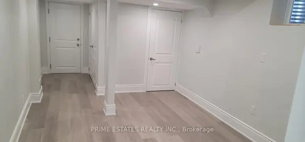 28 Drexel RD S #B, Brampton, ON L6P 3S4