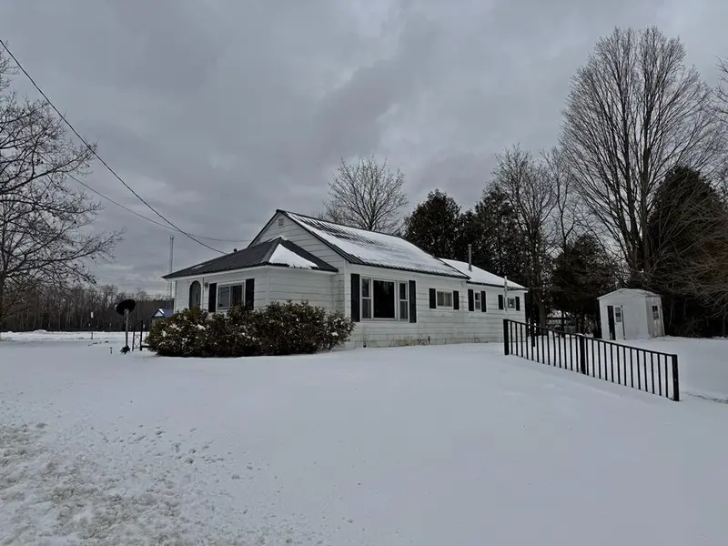 19789 30th AVE, Barryton Vlg-fork Twp, MI 49305