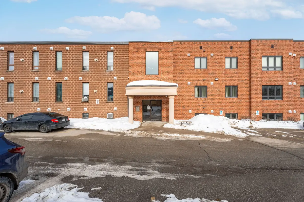 70 First ST #102, Orangeville, ON L9W 2E5