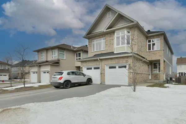 208 Bert Hall ST, Arnprior, ON K7S 0H1