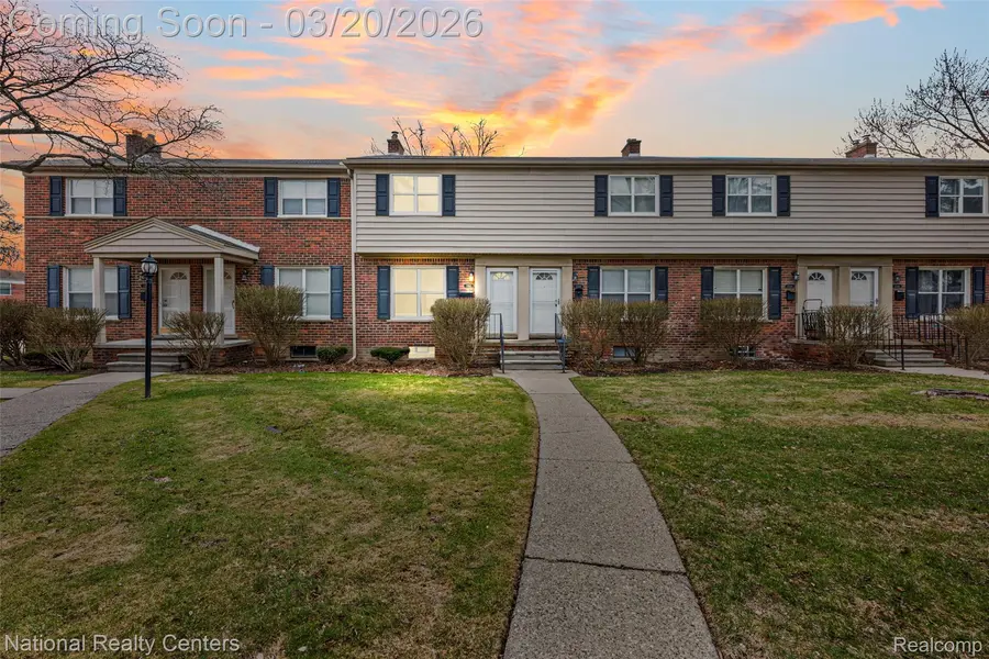 3352 Coolidge HWY #11, Royal Oak, MI 48073