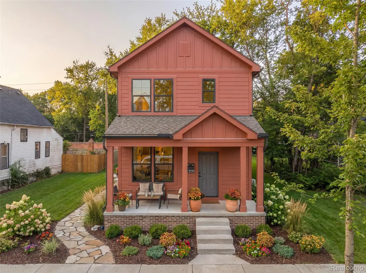 1504 Holcomb ST, Detroit, MI 48214