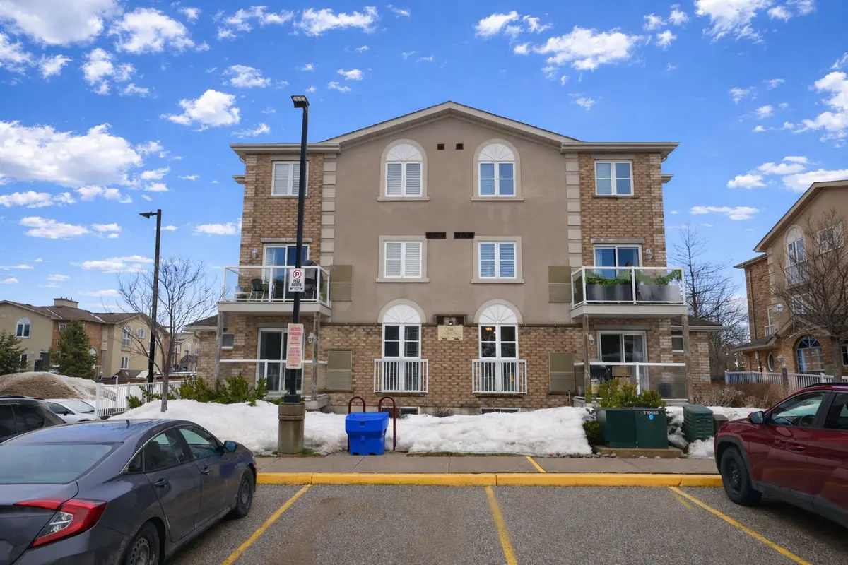141 Sydenham Wells N/A #8, Barrie, ON L4M 0H3