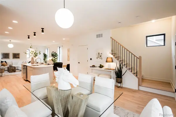 1504 Holcomb ST, Detroit, MI 48214