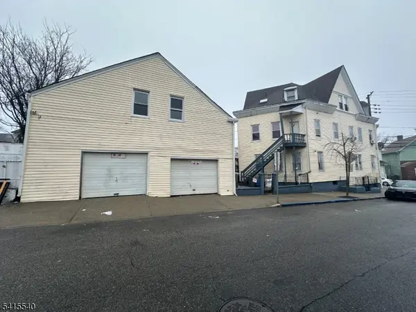 95 Lyon St, Paterson City, NJ 07524