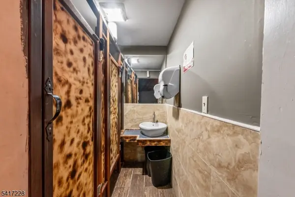 200 Hall Ave638Charles, Perth Amboy City, NJ 08861