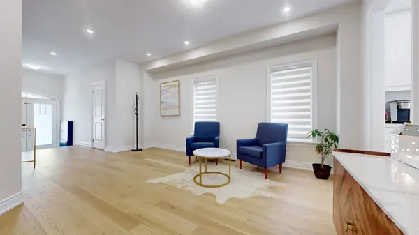 61 Mac Campbell WAY, Bradford West Gwillimbury, ON L3Z 4M6