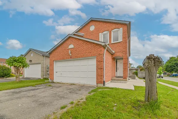 40 Blair CRES, Barrie, ON L4M 5Y6