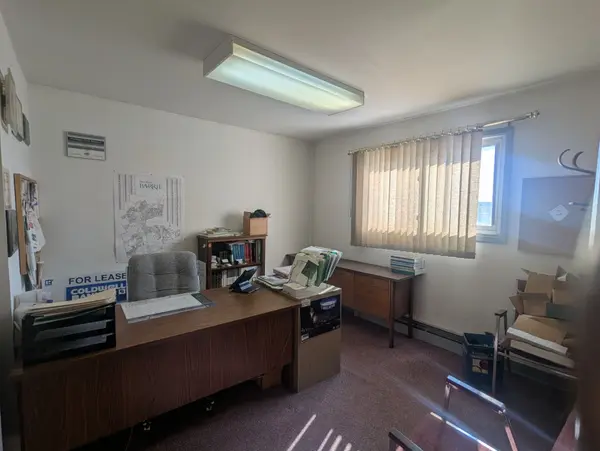 284 Dunlop ST W #Upper - B, Barrie, ON L4N 1B9