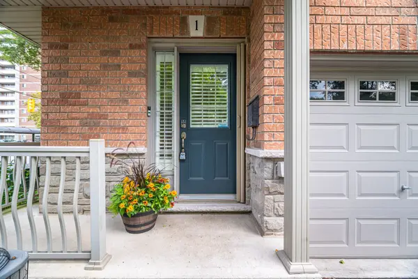 540 Guelph Line #1, Burlington, ON L7R 3M4