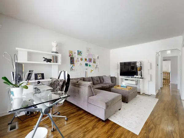 87 Savona DR, Toronto W06, ON M8W 4V2