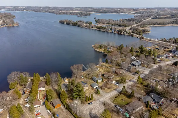 32 Lawrence ST S, Kawartha Lakes, ON K9J 6X3