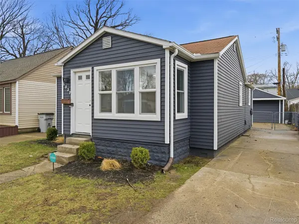 1027 E Milton AVE, Hazel Park, MI 48030