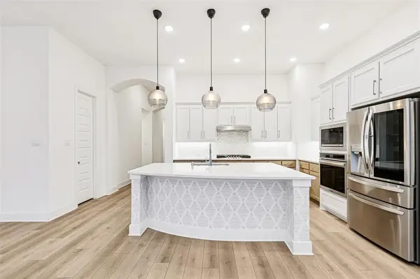 1144 Saddle Ridge Drive, Aubrey, TX 76227