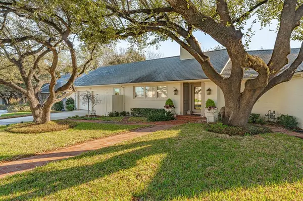 Fort Worth, TX 76107,421 W Hazelwood Drive