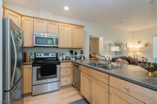 2 Lindbergh Rd, East Amwell Twp., NJ 08551