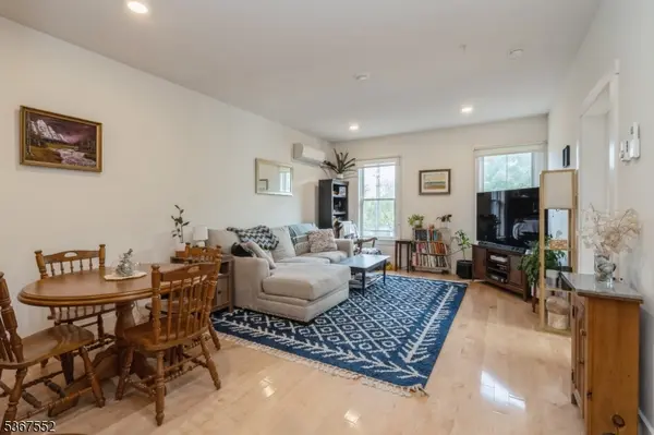 2 Lindbergh Rd, East Amwell Twp., NJ 08551