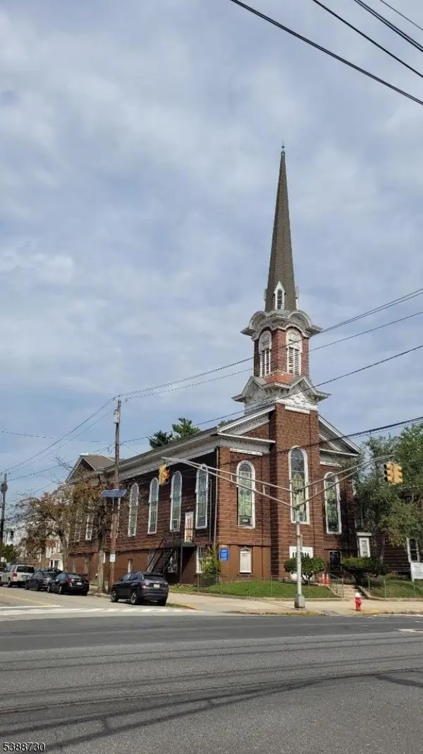 757 Avenue C, Bayonne City, NJ 07002