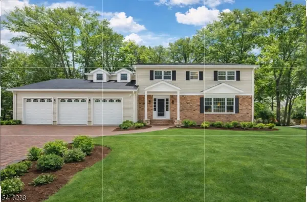 5 Pin Oak Rd, West Caldwell Twp., NJ 07006