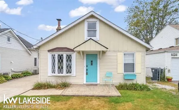 37861 Elm LN, Harrison Twp, MI 48045