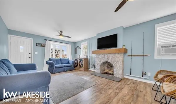 37861 Elm LN, Harrison Twp, MI 48045