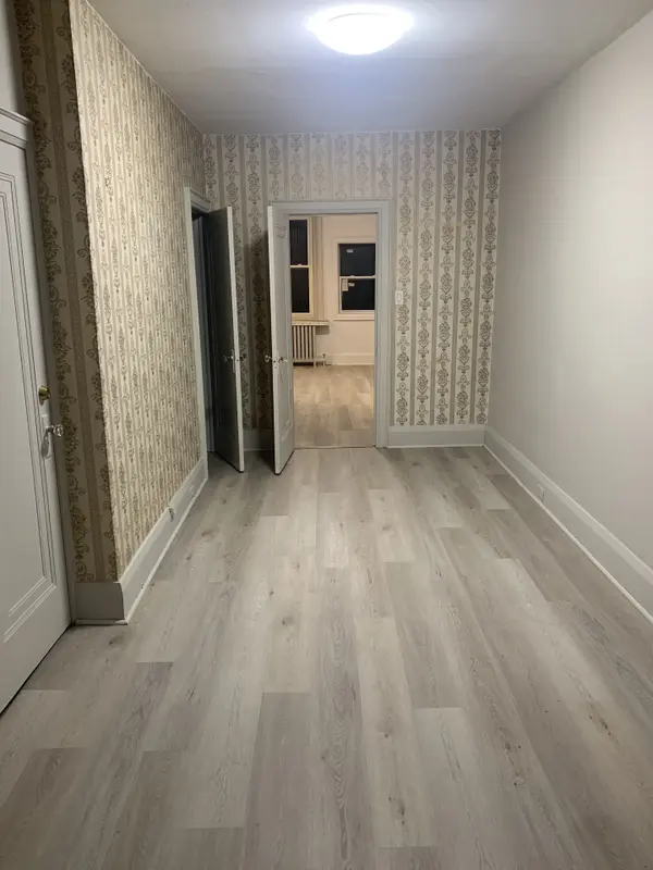 3234 Yonge ST #3, Toronto C04, ON M4N 2L4