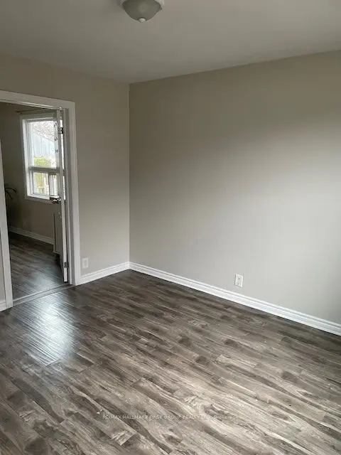 1018 Hortop ST, Oshawa, ON L1G 4P5